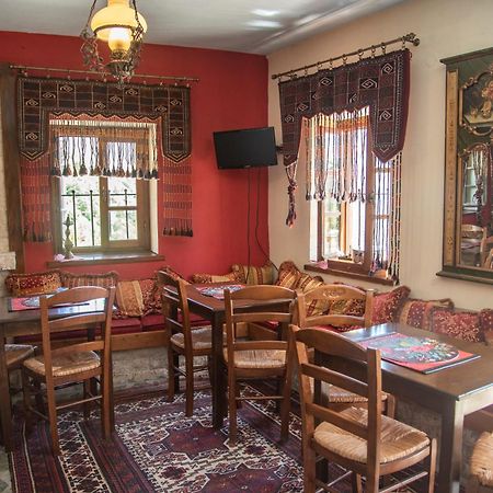 Petradi 1873 Hotel Kalarítai Екстериор снимка