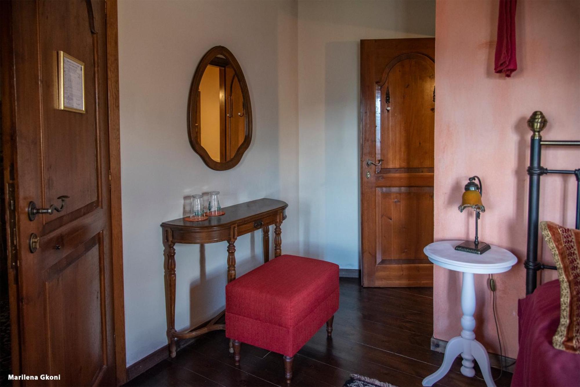 Petradi 1873 Hotel Kalarítai Екстериор снимка