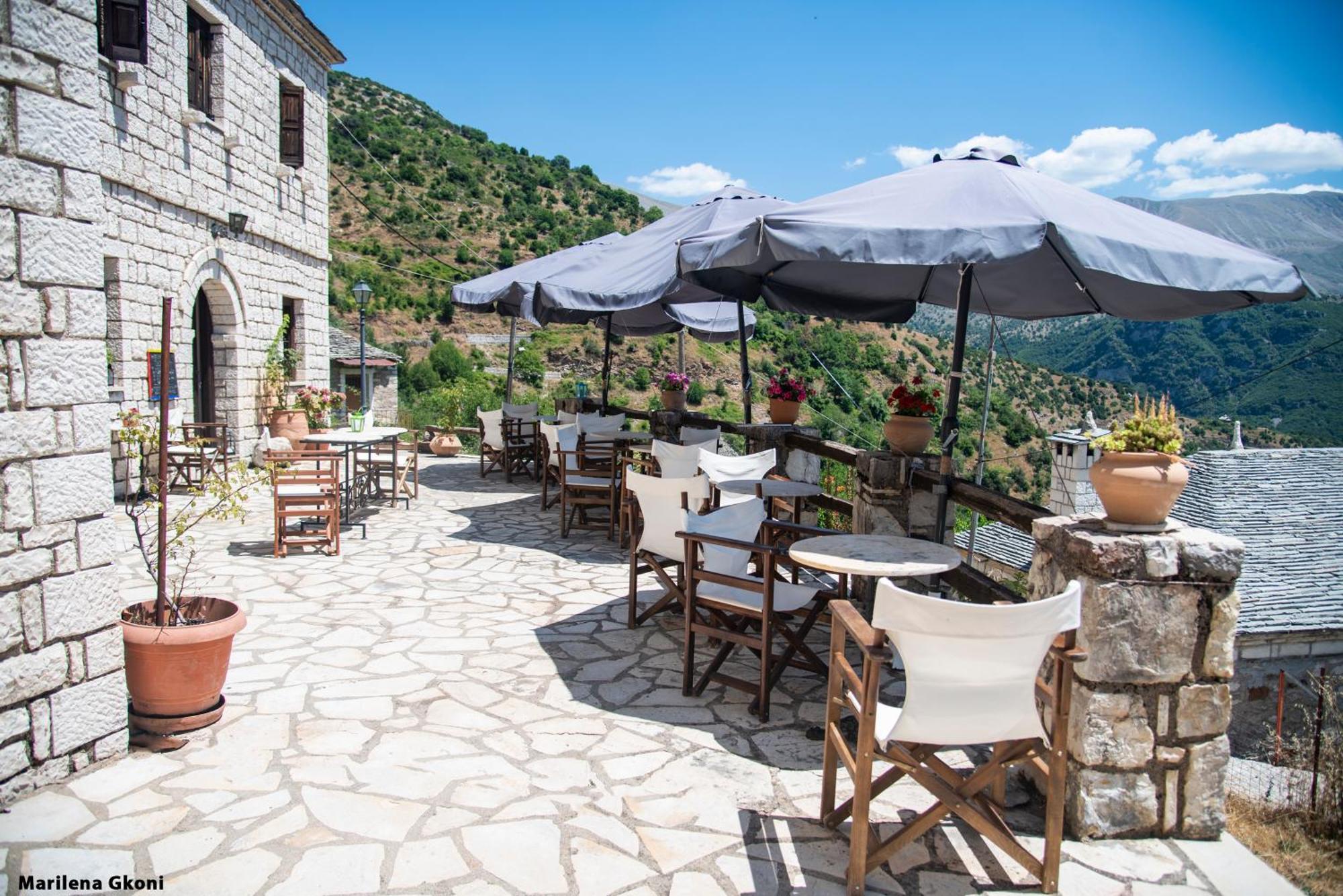 Petradi 1873 Hotel Kalarítai Екстериор снимка