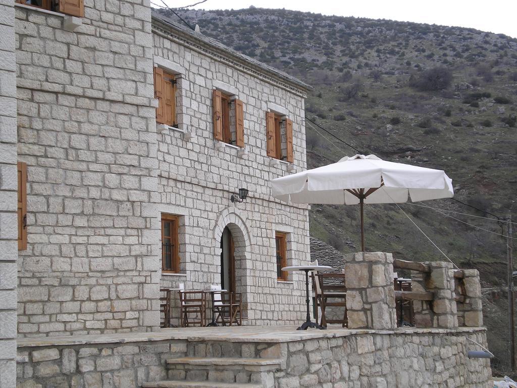 Petradi 1873 Hotel Kalarítai Екстериор снимка